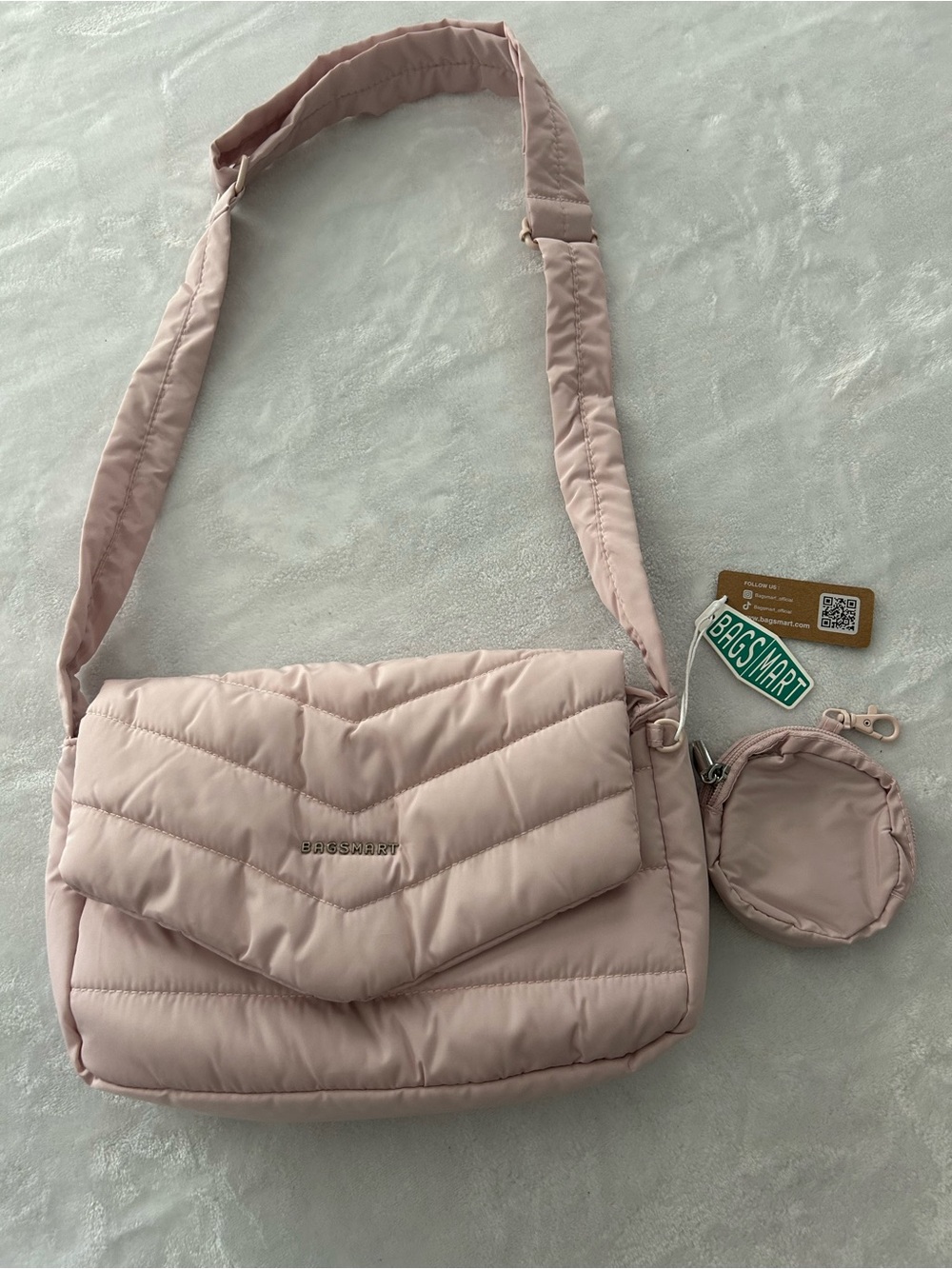 NWT Bagsmart Quilted Crossbody Adjustable Strap Bag Blush Pink Coin Pouch
